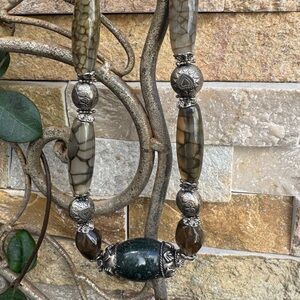 Beautiful Agate Statement Necklace